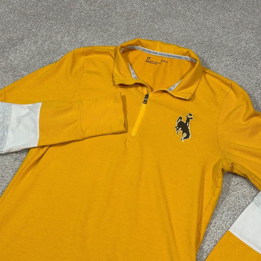 Under Armour Wyoming Cowboys NCAA Long Sleeve 1/4‎ Zip Pullover Large